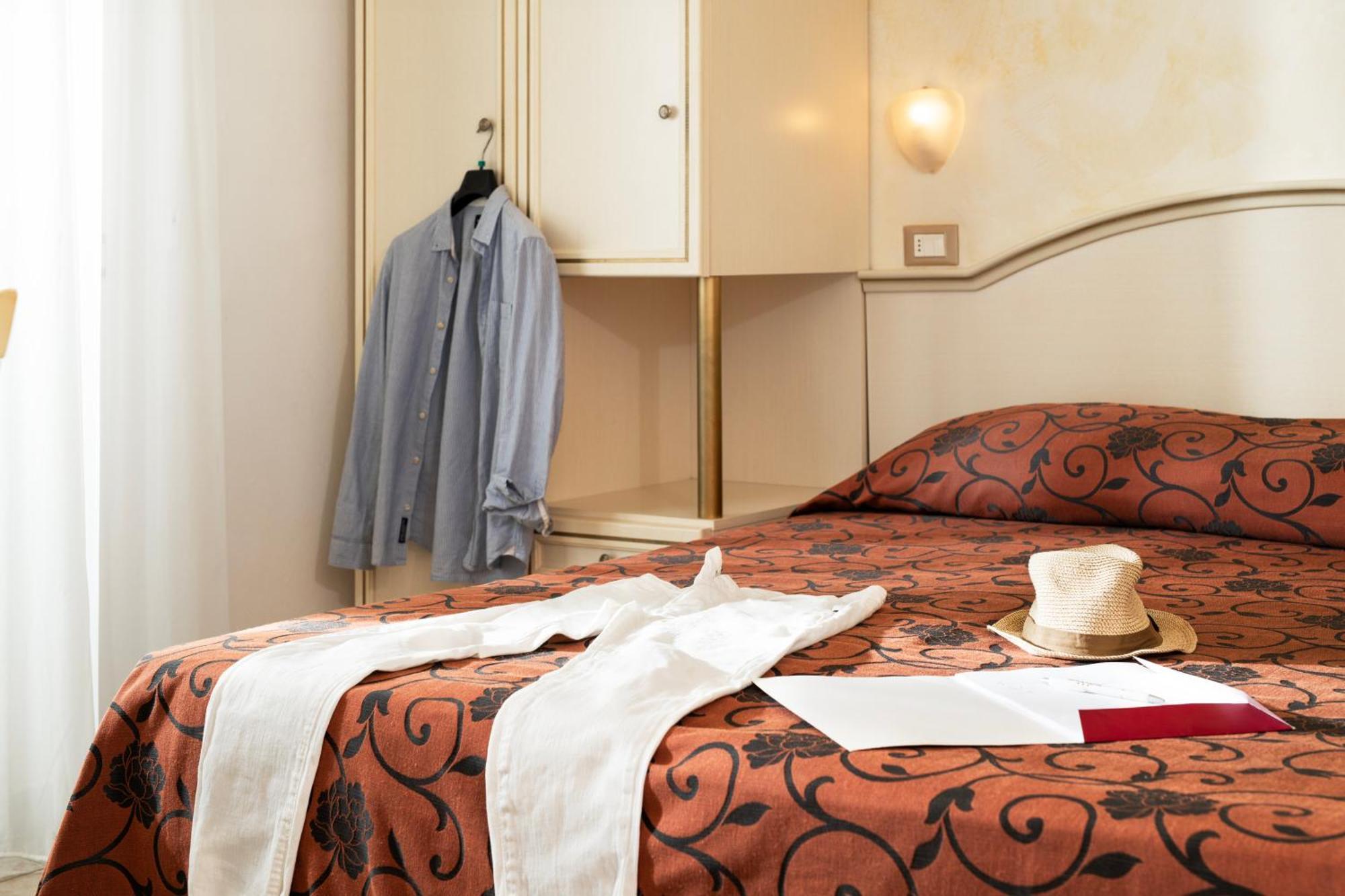 Hotel Rosa Maria Elite Bellaria-Igea Marina Buitenkant foto